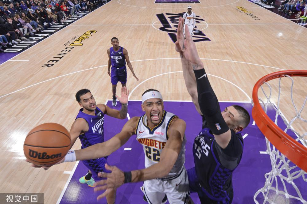 通过定期的 通过定期的