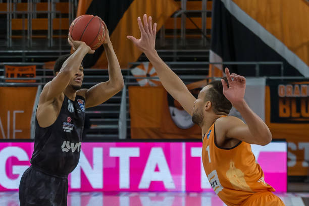 拿大足坛最 拿大足坛最